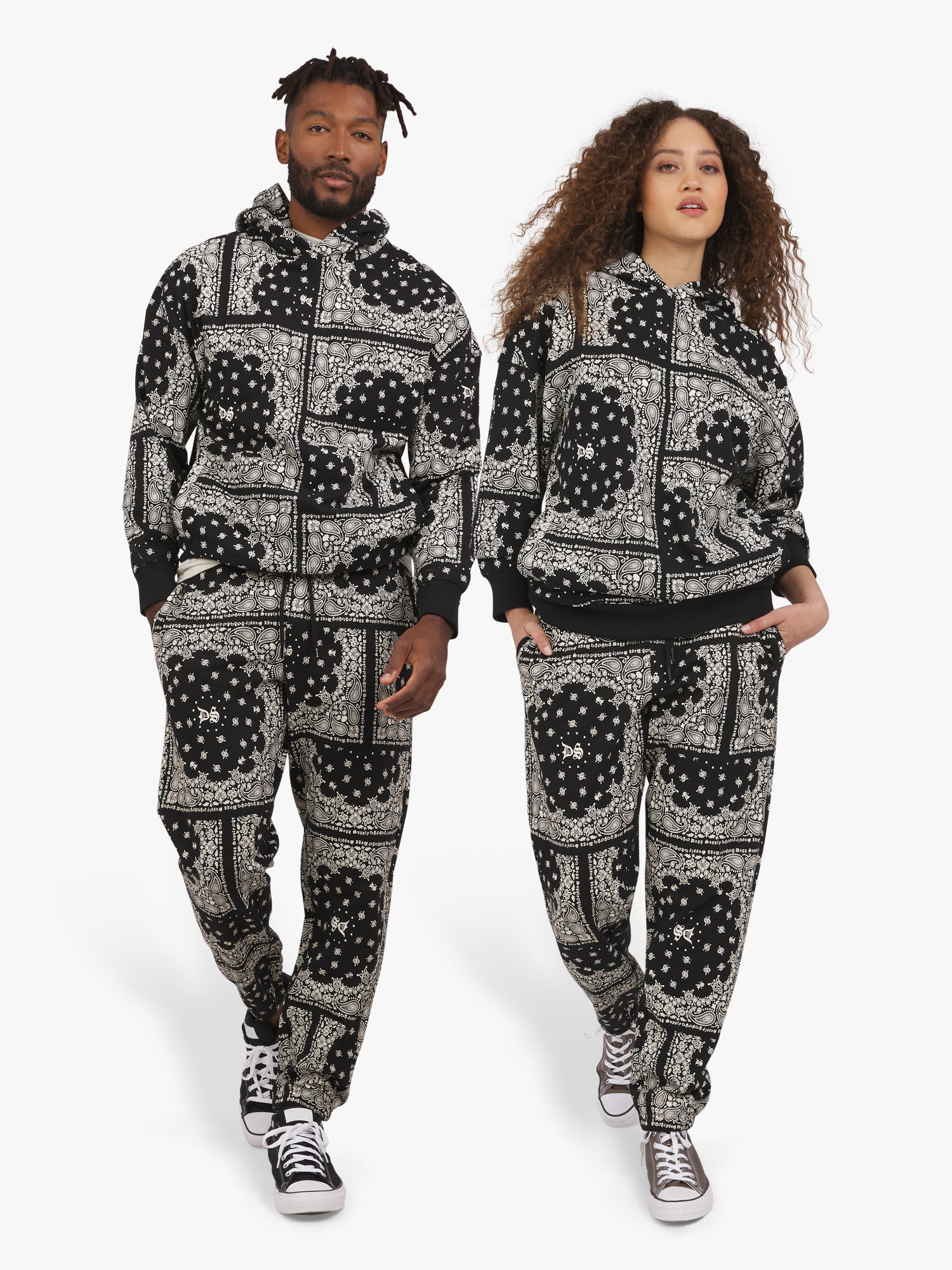 Dogg Supply by Snoop Dogg All Gender Bandana Print Popover Hoodie Sweatshirt (Black) Black XS