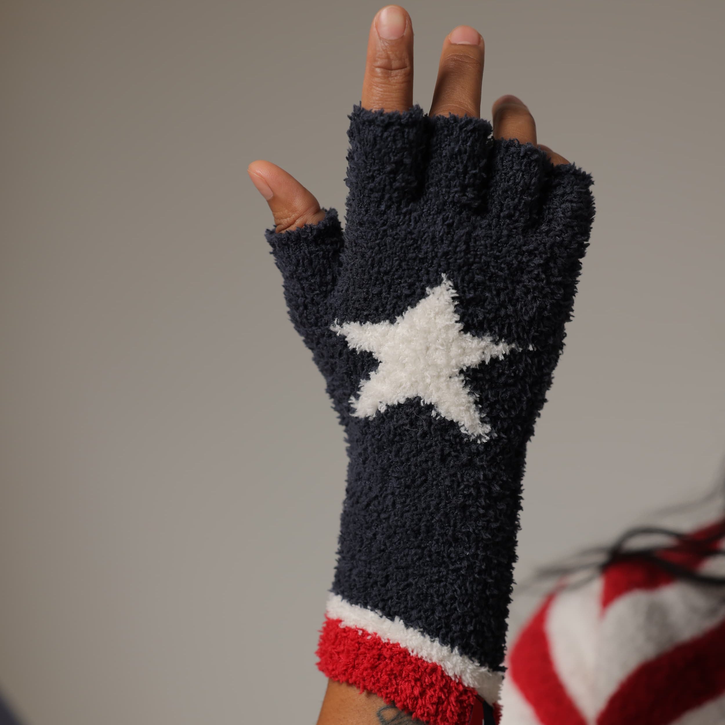 Team USA x Barefoot Dreams Stars and Stripes Gloves