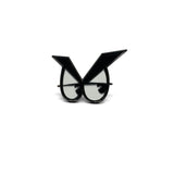 Snoop Eyes Pin